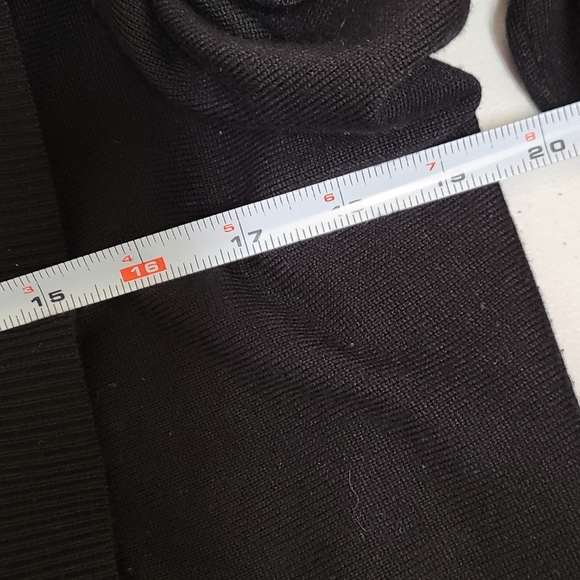 JM Collection Black Turleneck Sweater size Med - Picture 6 of 7